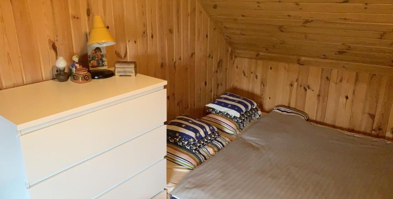 Dom Pod Sosnami Villa Rzewnie Esterno foto